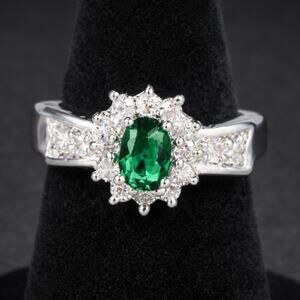 Sterling Silver S925 Green CZ Halo Ring Size 7 New With Gift Box